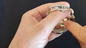 Замена батарейки в часах без лишних слов. INVICTA Subaqua 26142.