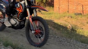 Тест-драйв и сравнение мотоциклов JHLMOTO JHL Z4i (EFI) PR250 и JHLMO