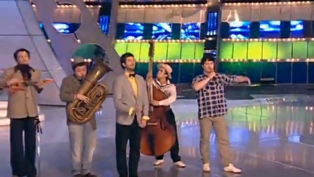 Станция Спортивная Москва: Грузчик - парень работящий!