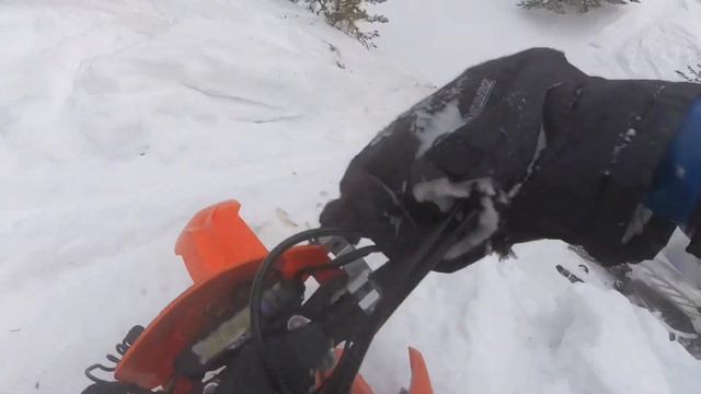 Засадили два снегохода в злом овраге 💥 #снегоход #snowbik