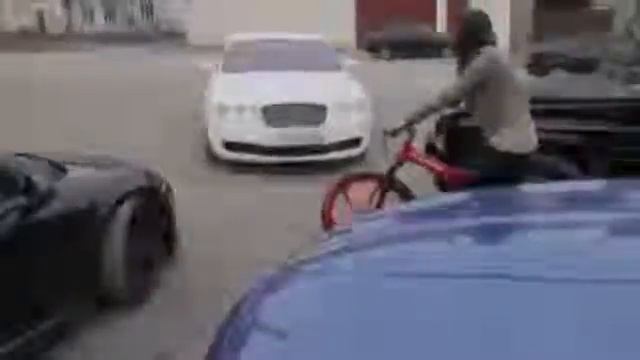 Умереть и не встать со смеху смотреть онлайн