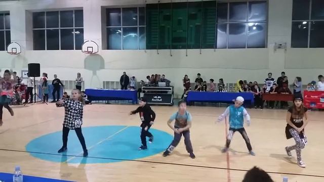 Хип-хоп Кишинёв 2015)(2) смотреть онлайн