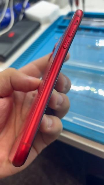 IPhone 11 и плитка