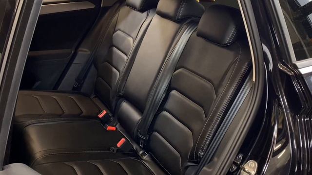 Volkswagen Tiguan 2. Авточехлы + перетяжка переднего подлокотника смотреть онлайн