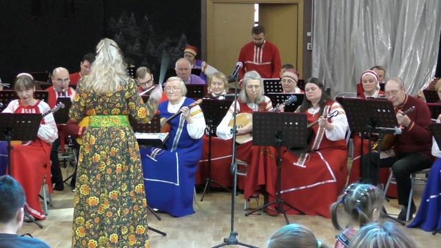09 Д Шостакович. Полька из балета «Золотой век». ОРНИ Троицкий, солист Виктор Шатков смотреть онлайн