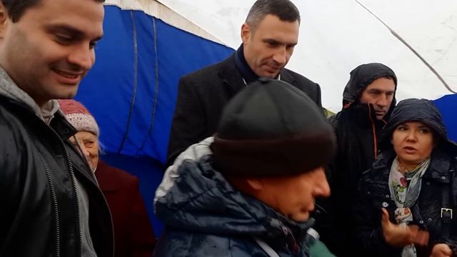 Виталий Кличко выбрал лучший мёд Украины смотреть онлайн