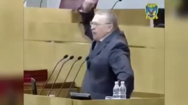 Когда друзья не позвали бухать смотреть онлайн