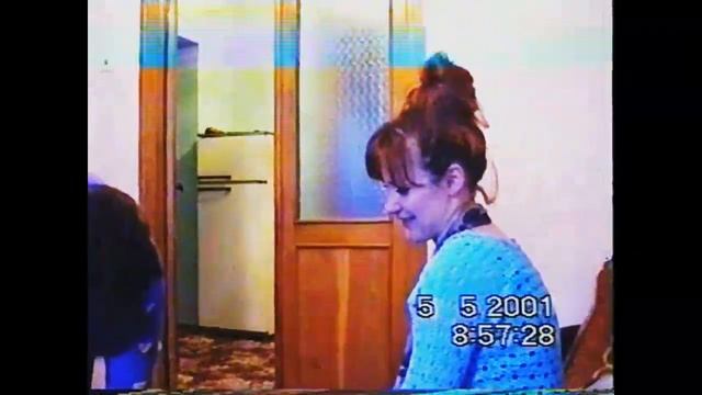 2001 год. Нехай Артур Ильясович заглянул в гости к двоюродному брату Непсо Адаму Кадыровичу смотреть онлайн