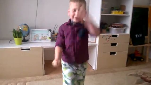 Прикол. Костя Максимов(5 лет). про спорт смотреть онлайн