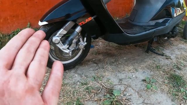 Обзор скутера Honda Lead 90.