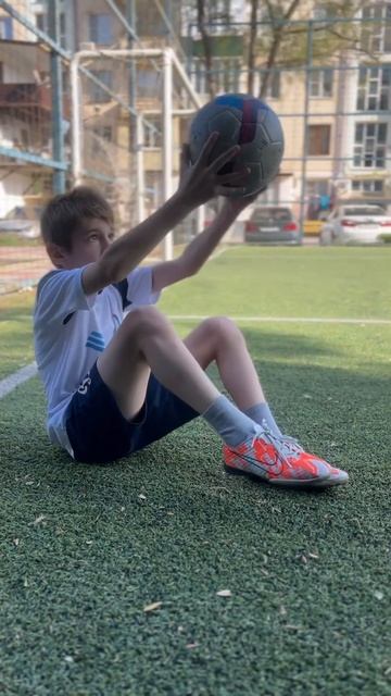 2 подводящих упражнения, для удара🔥 #challenge #skills #футбол смотреть онлайн