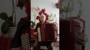 Лето мне напомнит запах вишни. Мелодия заставляет зад?