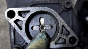 Как вставить насос ГУРа. MAN