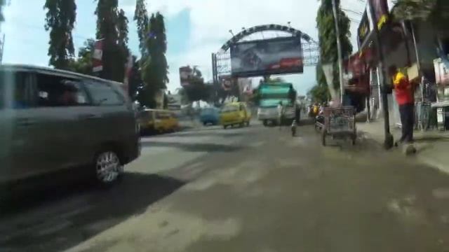 живая Обезьяна на Мотоцикле смотреть онлайн