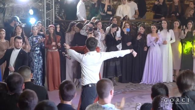 #Профессиональные танцоры лезгинки# смотреть онлайн
