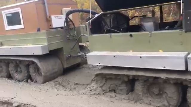 Аренда вездехода. Гидротрак - машина-амфибия для работы в условиях тяжёлого бездорожья смотреть онлайн