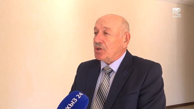 Танцевальный коллектив из Абхазии дал концерт в Эльбургане смотреть онлайн