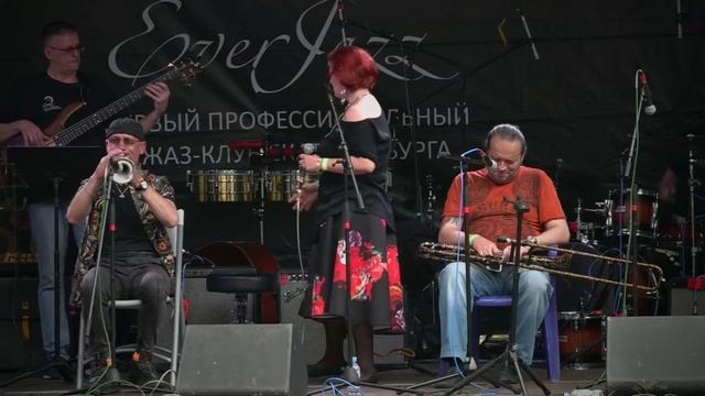 4. Квартет Сергея Проня & Виталий Владимиров & Ирэна Аравина на IX Фестивале EverJazz смотреть онлайн
