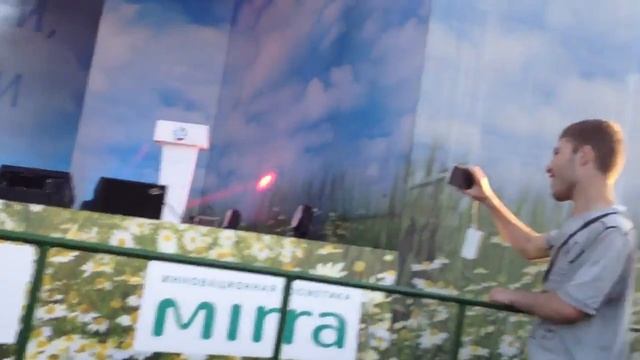 День семьи,любви и верности-2016. Елена Капитай подпевает Марине Хлебниковой смотреть онлайн