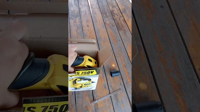 Распаковка — Электролобзик Kolner KJS 750V