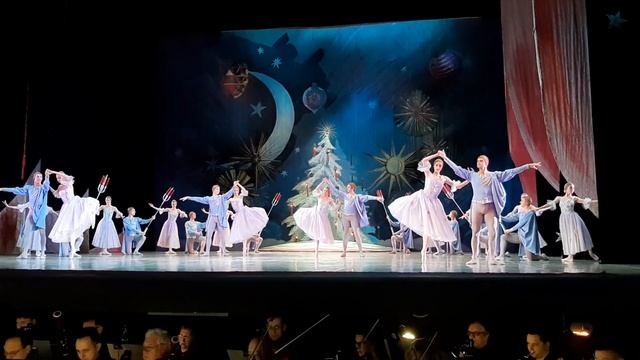 "Щелкунчик" П.И.Чайковский (фрагмент балета) 16.01.22 г смотреть онлайн