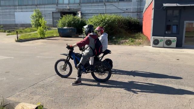 Центральный мотор против мотор-колеса: кто быстрее ра?