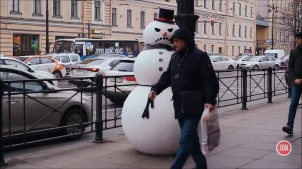 Пранк злой снеговик (Evil snowman prank)