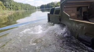 Луаз 967М ТПК амфибия СССР. Заезд в реку.