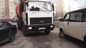 Один день из жизни водителя мусоровоза