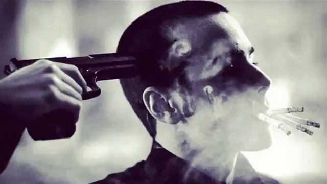 Девочка так любит