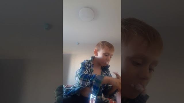 20250521_192851.mp4 смотреть онлайн