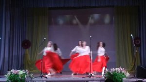 Танец «Мама я танцую»