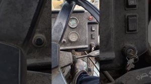 Как переключается фронтальный погрузчик? амкадор.