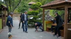 Эпизод с забавной дракой из сериала "Балабол"