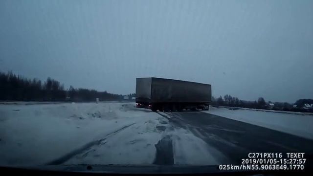 Тормози, тормози, тормози! Теперь не тормози газель сзади! Хороший штурман смотреть онлайн