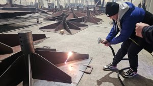 Долгожданный лазер 3000Вт приехал побитый из Китая ((((