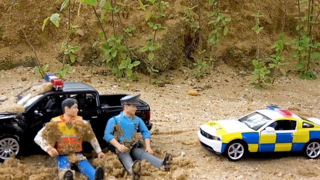 Экскаваторы с песком в пещере | Строительная техника, ? смотреть онлайн