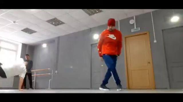 Пока залы закрыты, мы остаемся на связи (дистанционно) с нашими учениками, работаем записываем виде смотреть онлайн