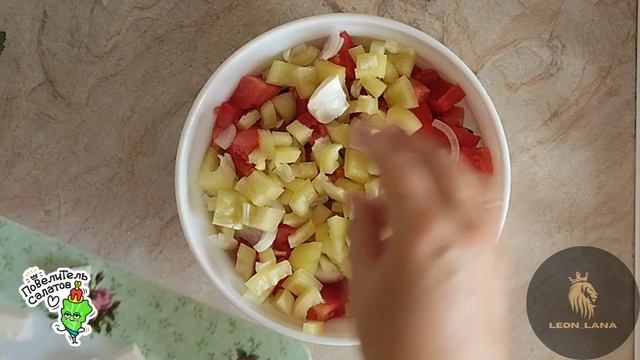 САЛАТ 🥗 из помидоров и огурцов с зеленью - лёгкий и вк смотреть онлайн