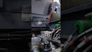 в этом видео проведение ТО на асфальтоукладчике #техн?