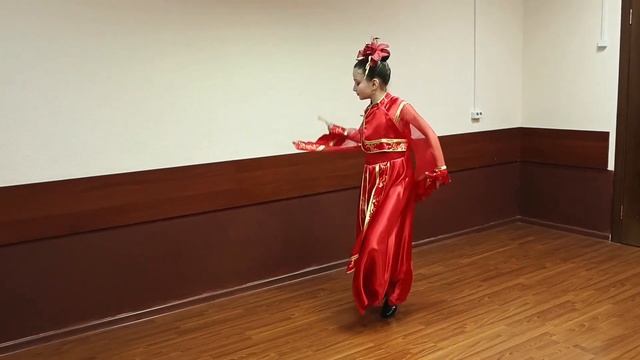 С Праздником, дорогие мамы и бабушки! смотреть онлайн