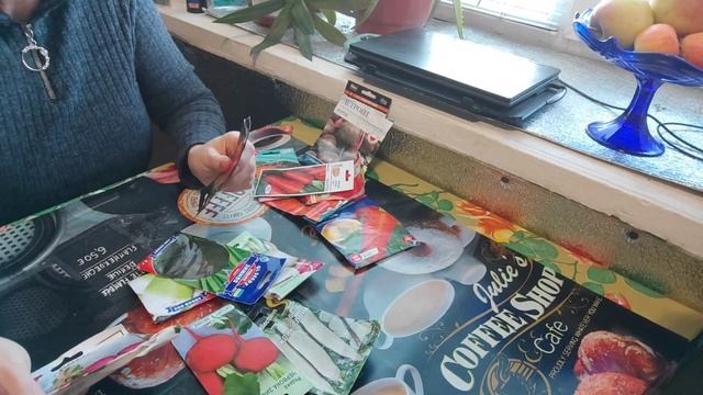Огляд насіння моркви 🥕 буряка редиски та редьки на се смотреть онлайн
