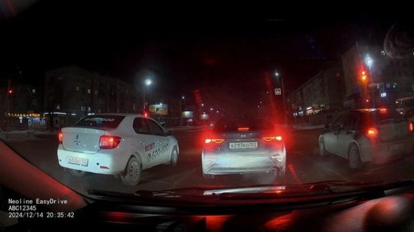 EASYDRIVE 2K WI-FI DUAL от Neoline в деле !