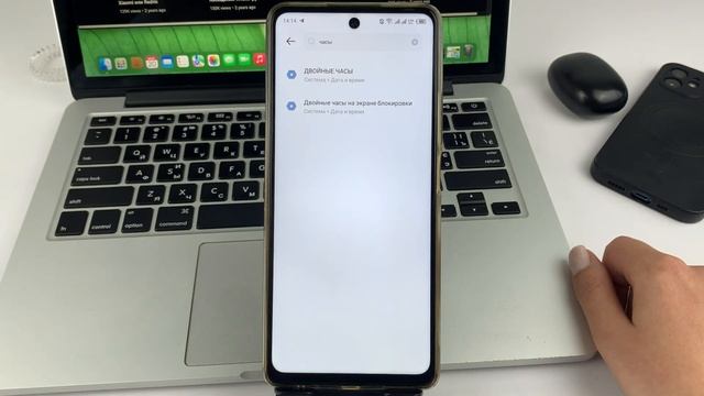 Как поменять стиль часов на экране блокировки в Андро? смотреть онлайн
