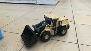 10380652   Трансформер  трактор на радиоуправлении с ковшо