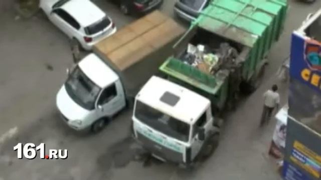 «ВидеоРостов»: мусоровоз против «Газели»