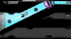 Проходим уровень в geometry dash супер соник