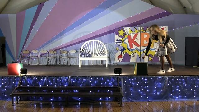 В нашей школе прошел КВН.⠀Целый месяц ребята и учителя готовились к этому событию.
