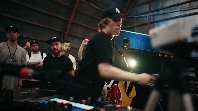 Scratch DJ School - курсы диджеинга и создания музыки смотреть онлайн