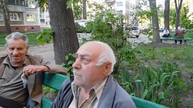 Ну уж очень смешной дед Отвечает на вопросы смотреть онлайн
